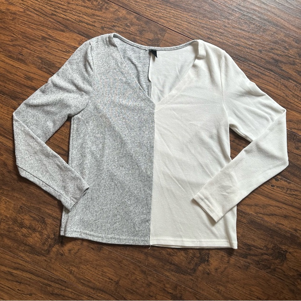 SHEIN Lightweight Colorblock Sweater (Size S)